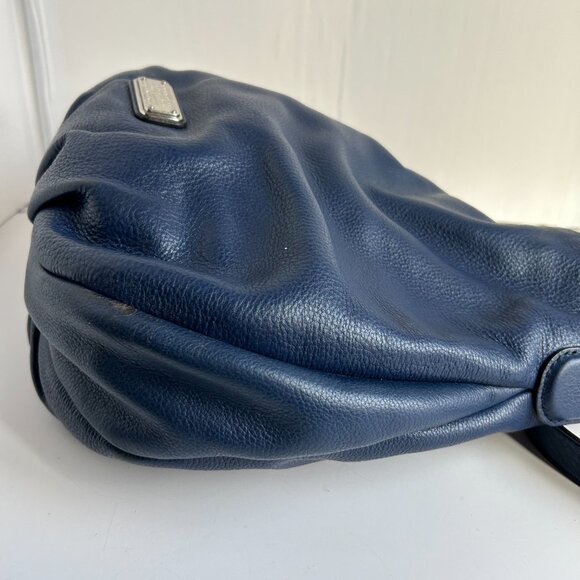 Chic Navy Hobo Bag - Picture 4 of 15